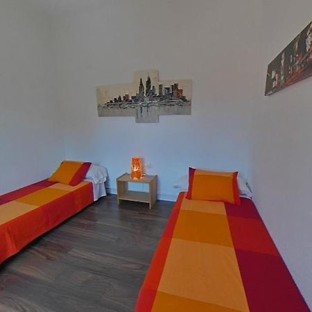Near Clot & Sagrada Familia Apartment Barselona Dış mekan fotoğraf