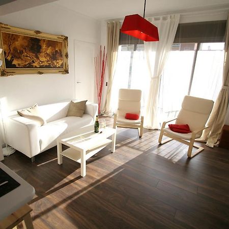 Near Clot & Sagrada Familia Apartment Barselona Dış mekan fotoğraf