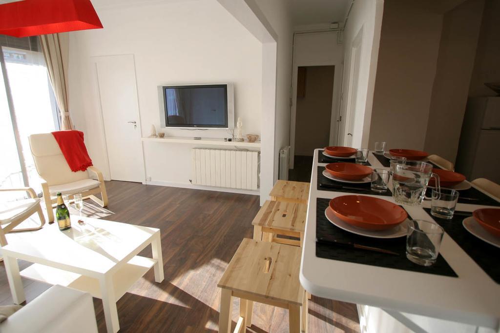 Near Clot & Sagrada Familia Apartment Barselona Dış mekan fotoğraf